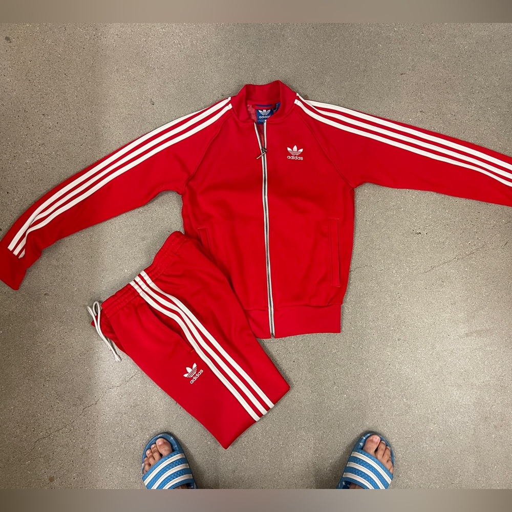 Adidas Original* Tracksuit combo. Men /Unisex. Sz XS. Excellent used condition.